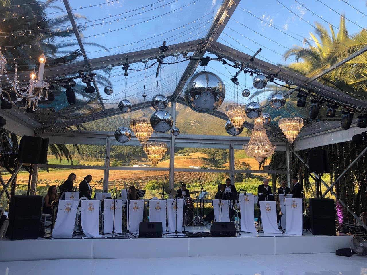Live set in the clear-top